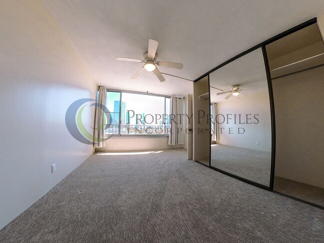 Building Photo - 1 Bedroom, 1 Bath condo unit at The Elms