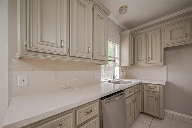 Building Photo - 215 Wood Cir Ln