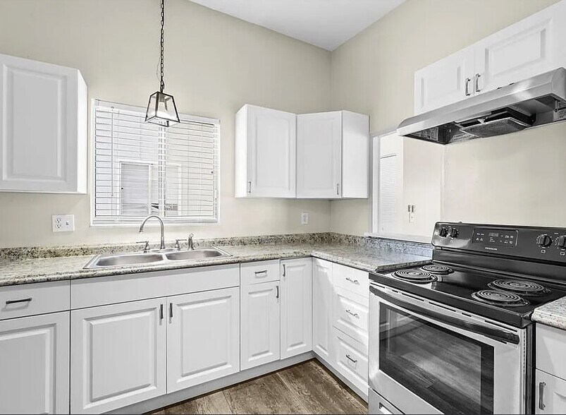 Building Photo - 5720 Gallatin Ln