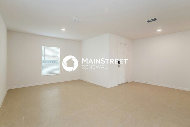 Building Photo - 4 Bedroom Pet-Friendly Home in Dundee, FL ...