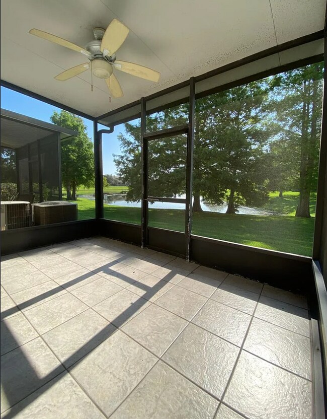 Building Photo - Lakefront Townhome in MetroWest