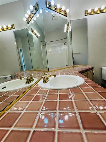 Building Photo - 8101 Teal Dr