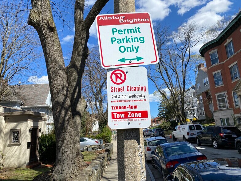 Building Photo - 5 Braemore Rd