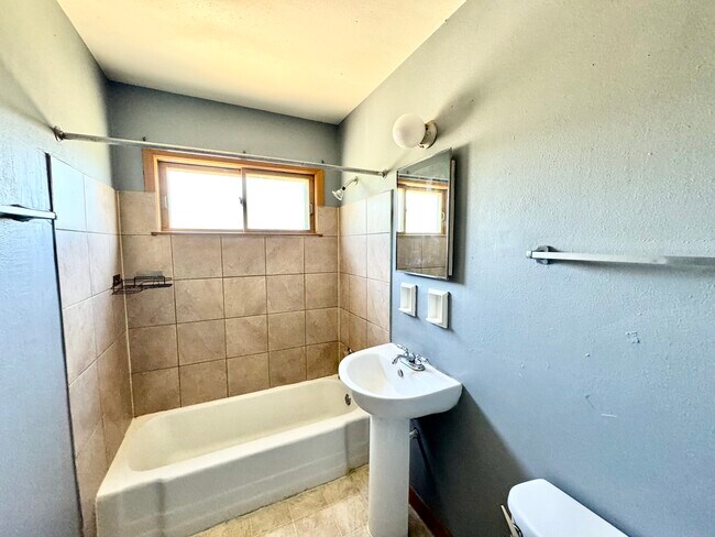 Bathroom - 3339 S 60th St
