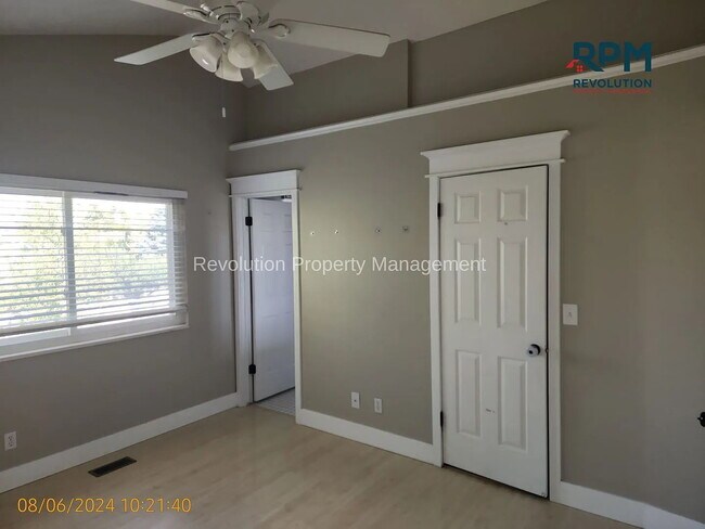 Building Photo - Charming 4-Bed Kaysville Home