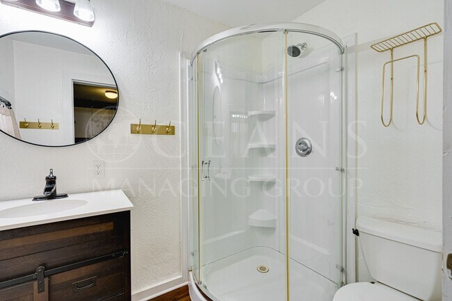 Building Photo - Historic GEM! – The First Female-Built Home in Holly Hill