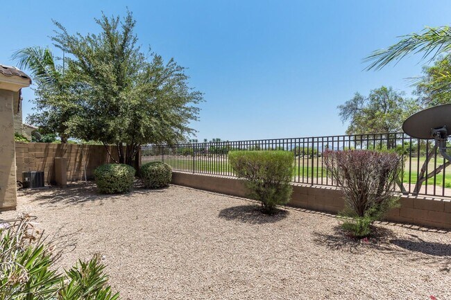 Building Photo - Beautiful Palm Valley Golf Course Home with Casita