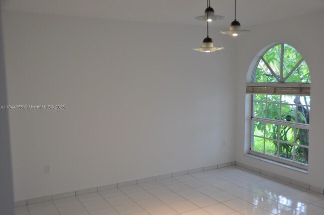 Building Photo - 14346 SW 49th Ln