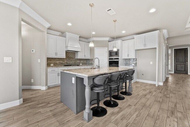 Building Photo - 6020 Sunny Stone Dr