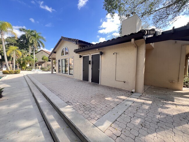 Building Photo - 4581 W McNab Rd