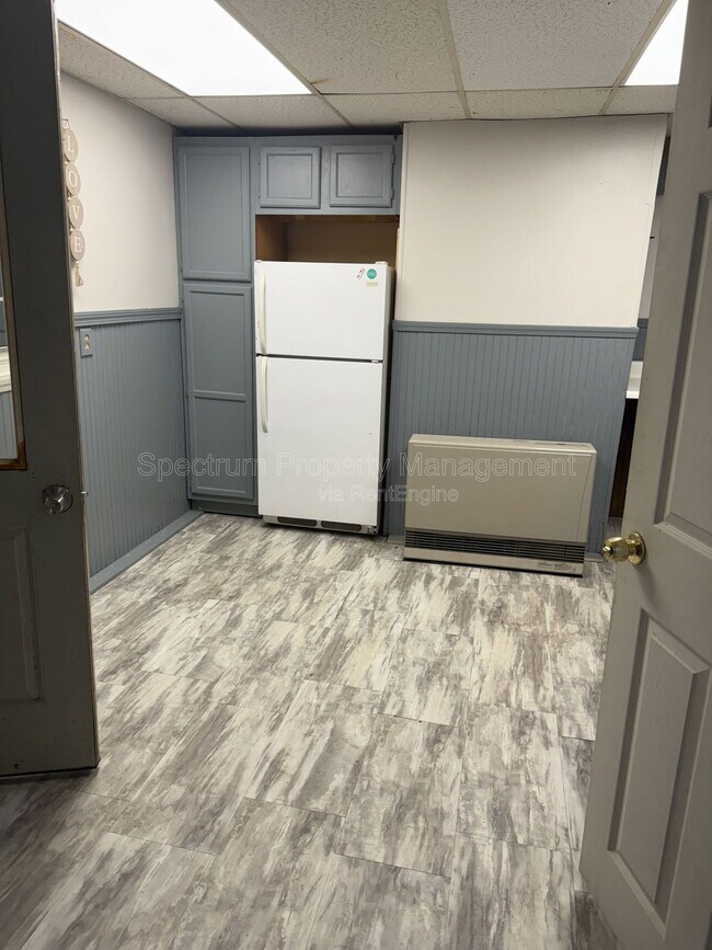 Building Photo - 11 Sherwin St