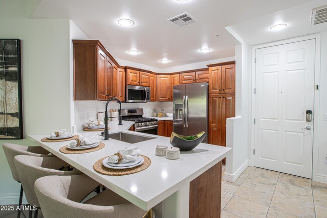 Building Photo - 5450 E Deer Valley Dr