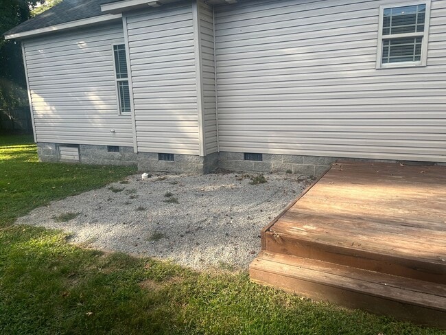 Building Photo - Beautiful Gem in the Heart of Angier!