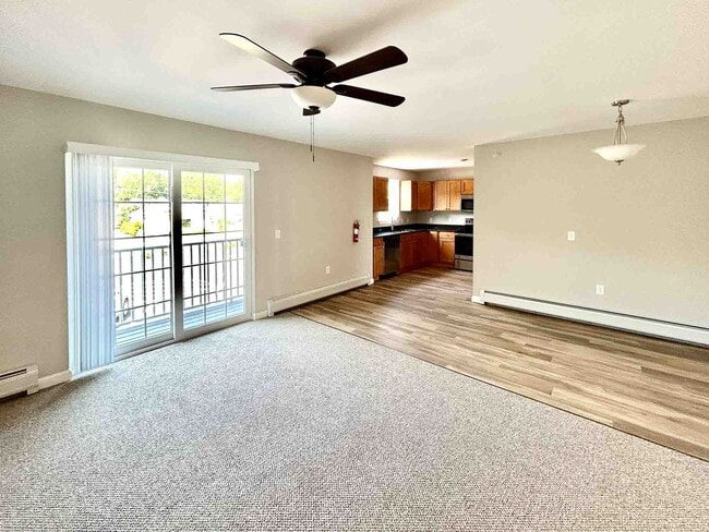 Building Photo - 1 bed, 1 bath independent senior living (55+ years of age) heat, hot water, & electricity include...