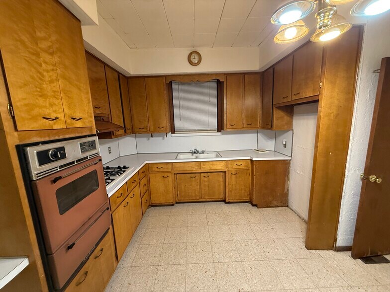 Building Photo - 130 Front St