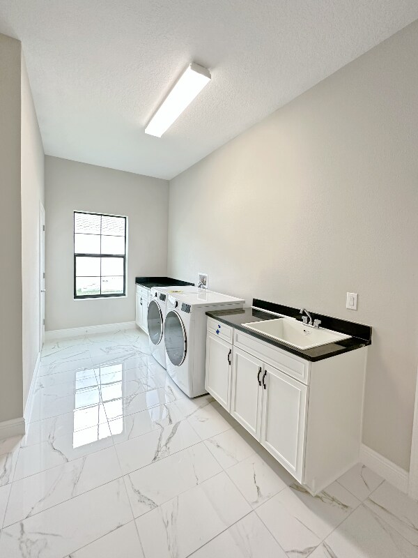 Building Photo - 10530 Meadowrun Dr