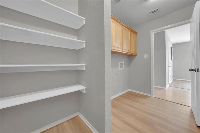 Building Photo - 404 Joyce Way