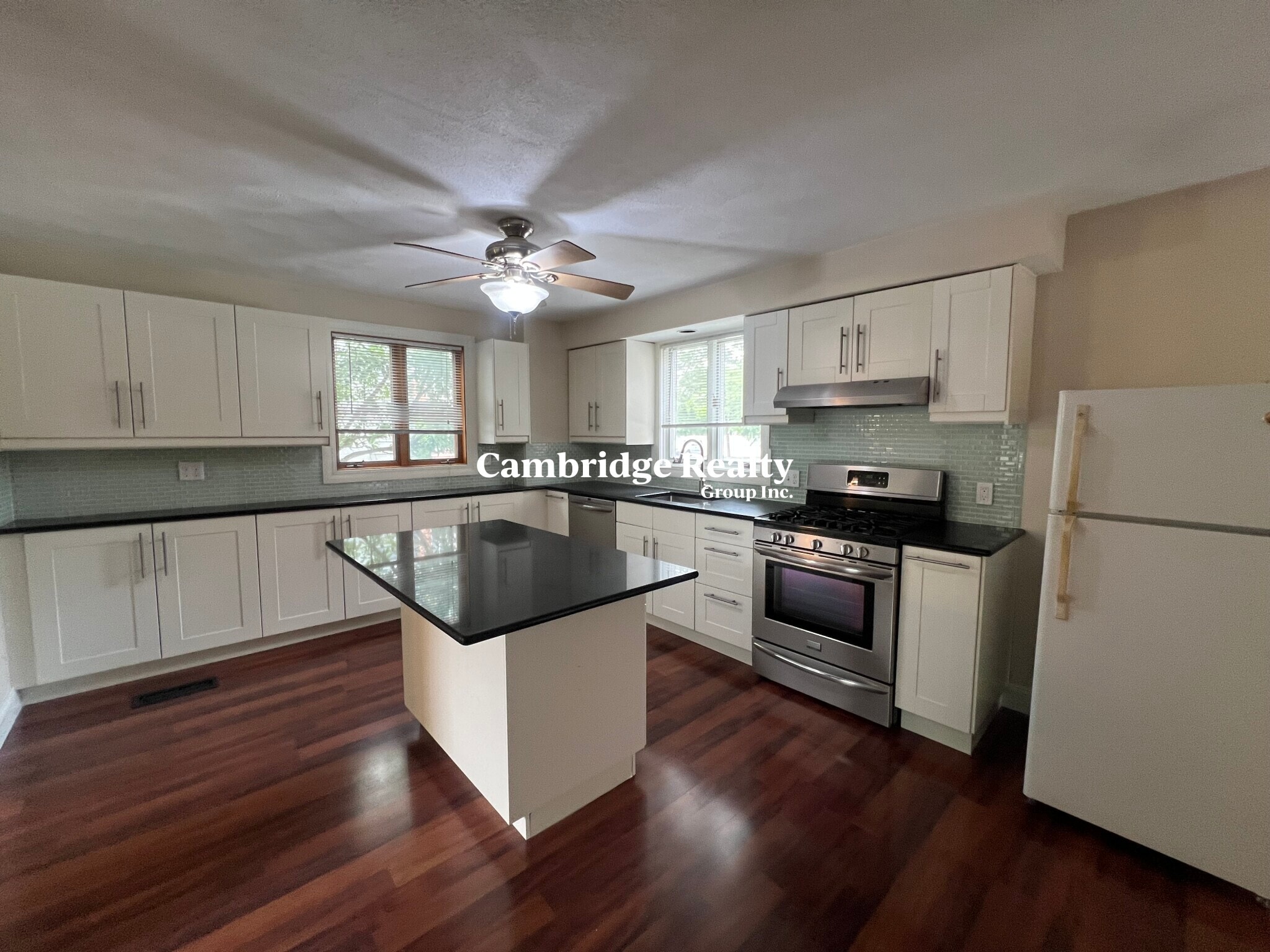 Building Photo - 60 Homer Ave