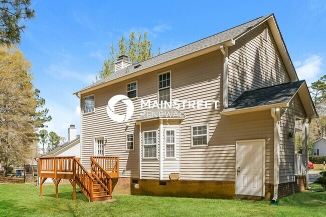 Building Photo - 3 Bedroom Pet-Friendly Home in Clayton, NC with Main Street Renewal