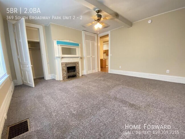 Building Photo - 369 S Broadway Park