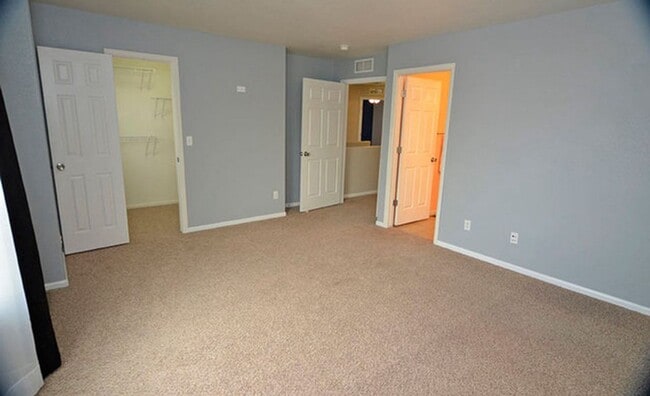 Building Photo - Updated Johnstown Home for Rent – $2,695/m...