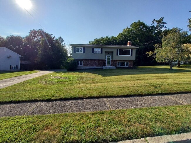 Primary Photo - 7 Forestdale Ave