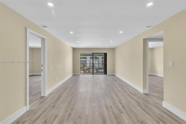 Building Photo - 9124 Collins Ave