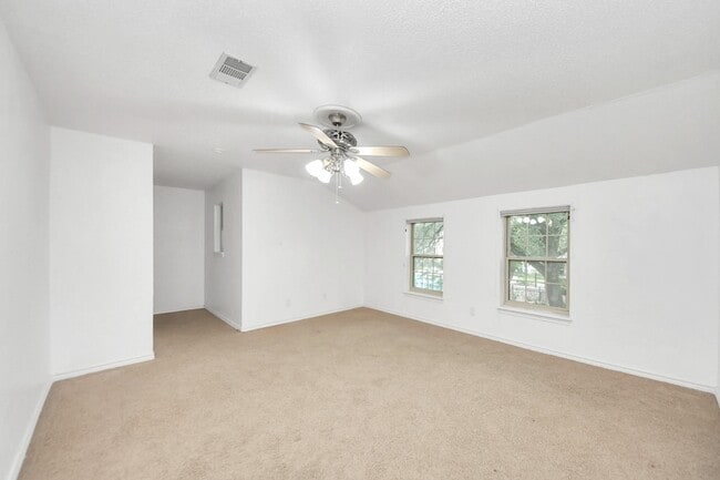 Building Photo - 832 Wax Myrtle Ln