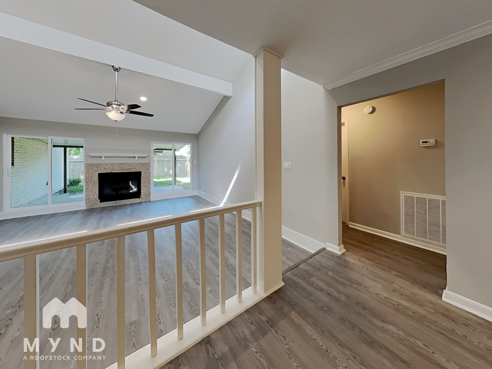 Building Photo - 10631 Plum Lake Dr