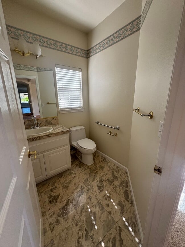 Building Photo - Ocean view home on the hill in Santa Cruz!