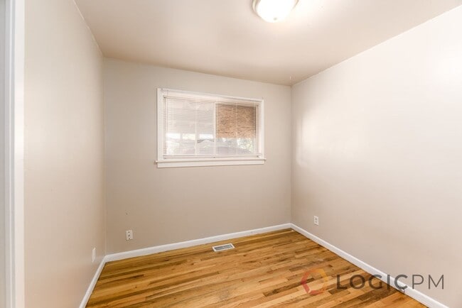 Building Photo - Gorgeous Home in Great Location!