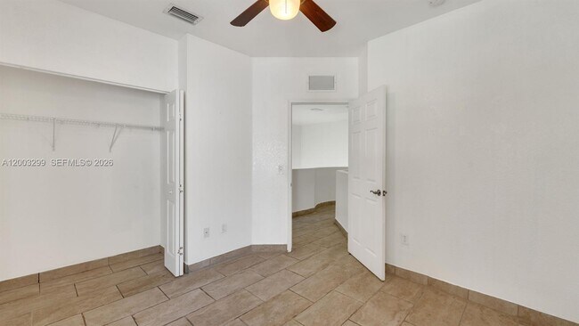 Building Photo - 1916 SE 23rd Ave