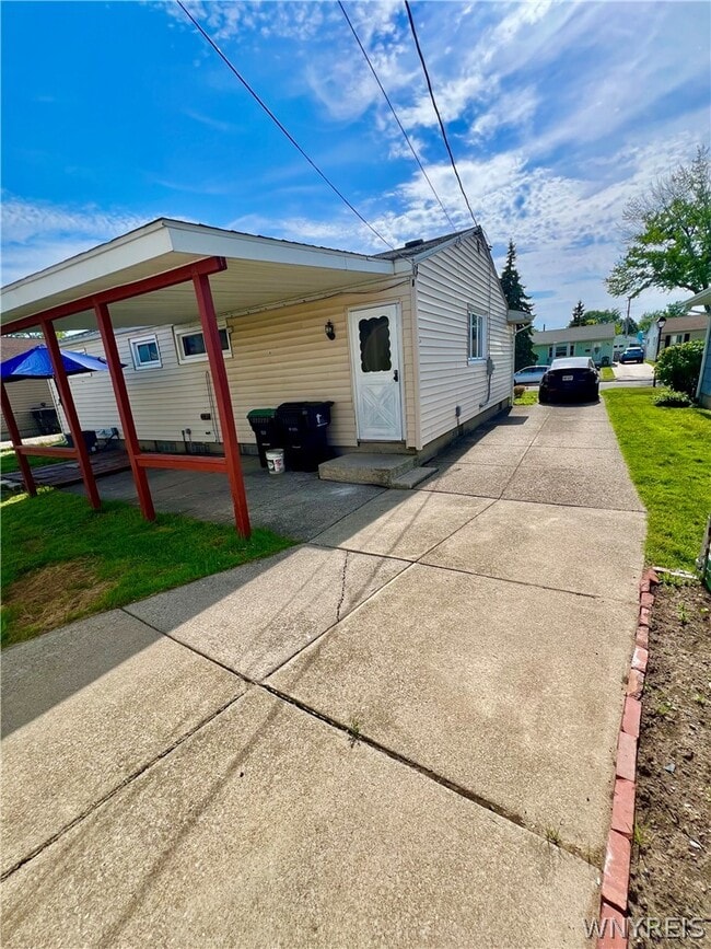 Building Photo - 53 Winkler Dr