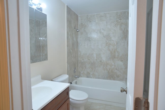 Building Photo - 1263 Wyndham Ln