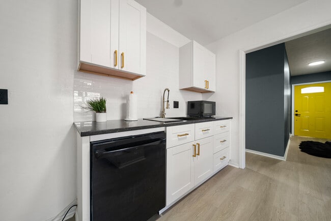 Building Photo - 5800 NW 45th St