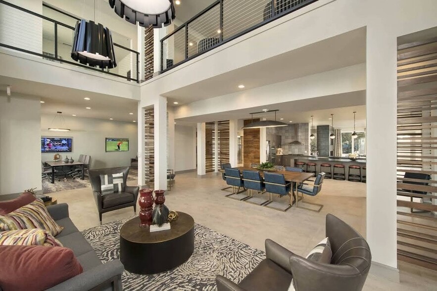 Building Photo - 3801 Vitruvian Way