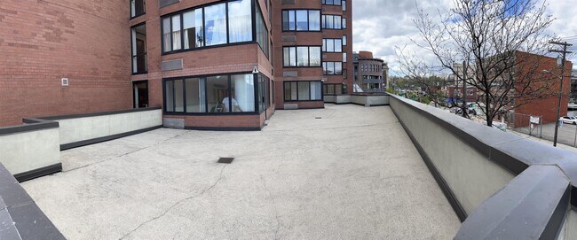 Building Photo - 551 Observer Hwy