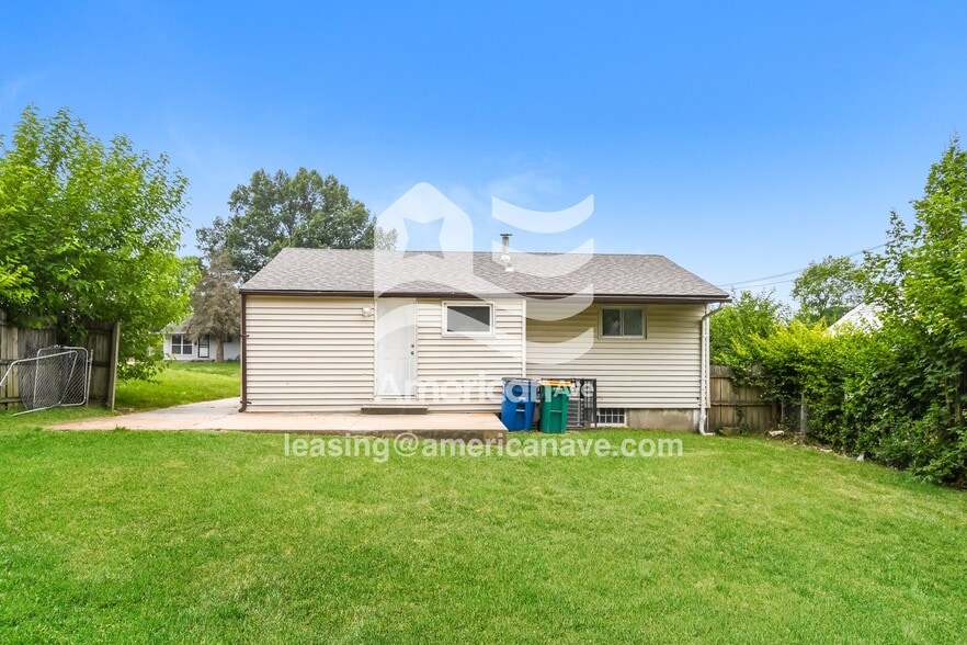 Building Photo - 137 Glen Garry Rd