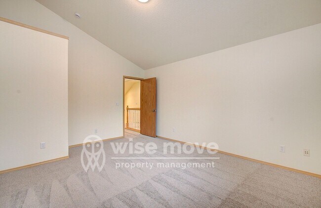 Building Photo - At Home in East Vancouver- 1/2 off First Month!