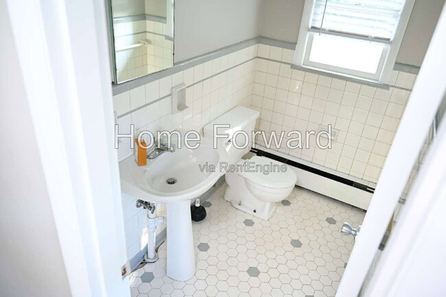 Building Photo - 517 N 3rd St