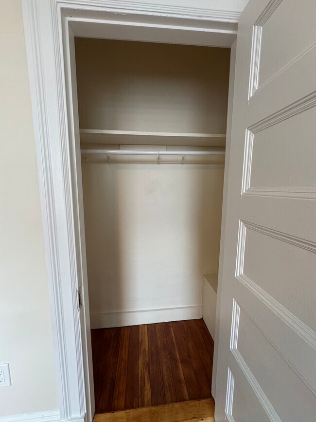 Building Photo - 30 Wadsworth St