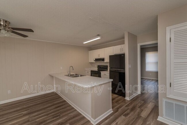 Building Photo - 2311 Walden Dr