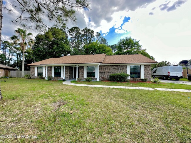 Primary Photo - 2471 Charwood Ct