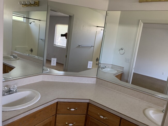 Building Photo - PPM Lease & Management (417)