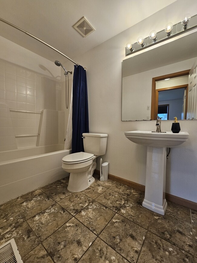 Building Photo - 508 Stickney Mountain Pl