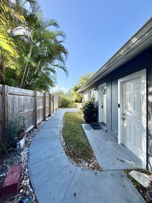 Building Photo - 2658 Sunny Breeze Ave