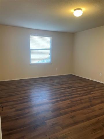 Building Photo - 10688 Midway Dr