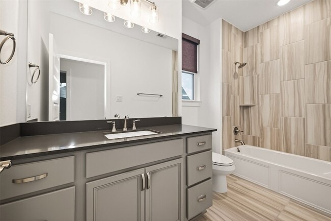 Building Photo - 7218 Grassland Vis Ln