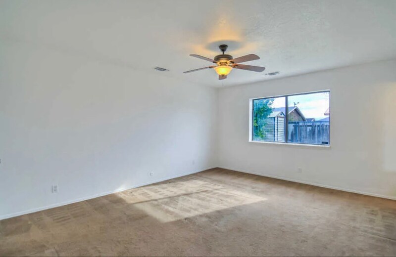 Building Photo - 856 Lancelot St