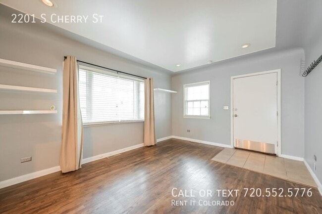 Building Photo - 2201 S Cherry St